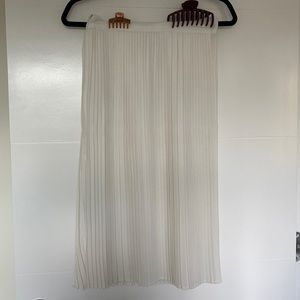 White pleated skirt